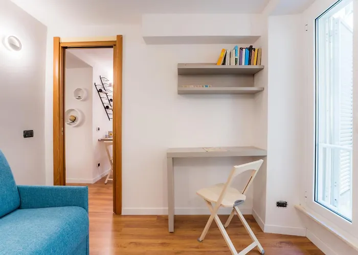 Villafranca Loft, Modern Nearby The Station Apartment *