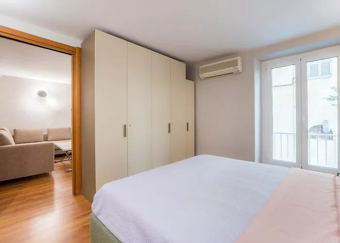 Apartment Villafranca Loft, Modern Nearby The Station *